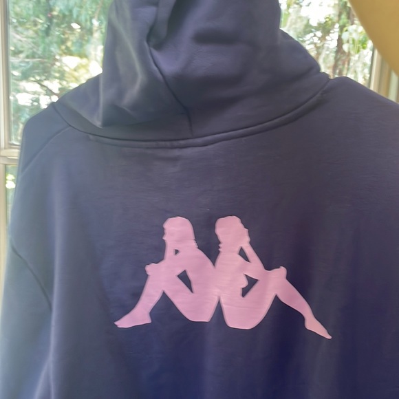Beautiful blue Kappa Hoodie.Material is so soft.Size large but fits like medium. - Picture 3 of 3
